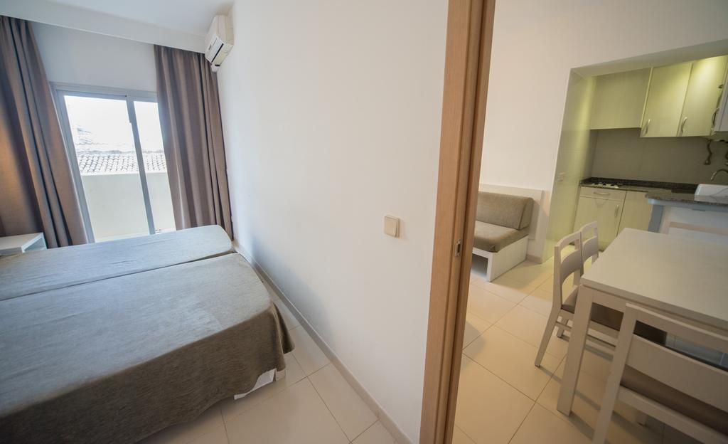 Apartamentos Embat Can Pastilla  Extérieur photo